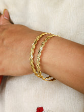 Manya Bangles (Set of 4)