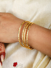 Meera Bangles (Set of 4)