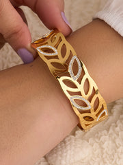 Arika Vine Women’s Bracelet