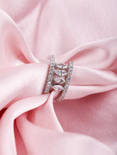 Crown Elegance Ring – Silver Edition