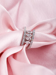 Crown Elegance Ring – Silver Edition