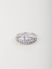 Crown Sparkle Solitaire Ring – Silver Edition