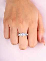 Eternal Glow Ring – Silver Edition