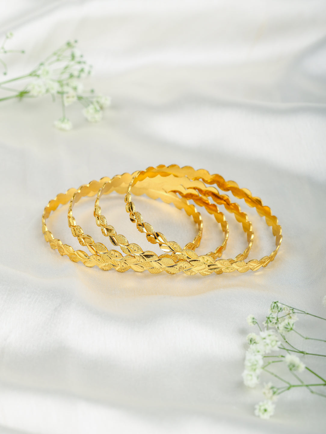 Manya Bangles (Set of 4)