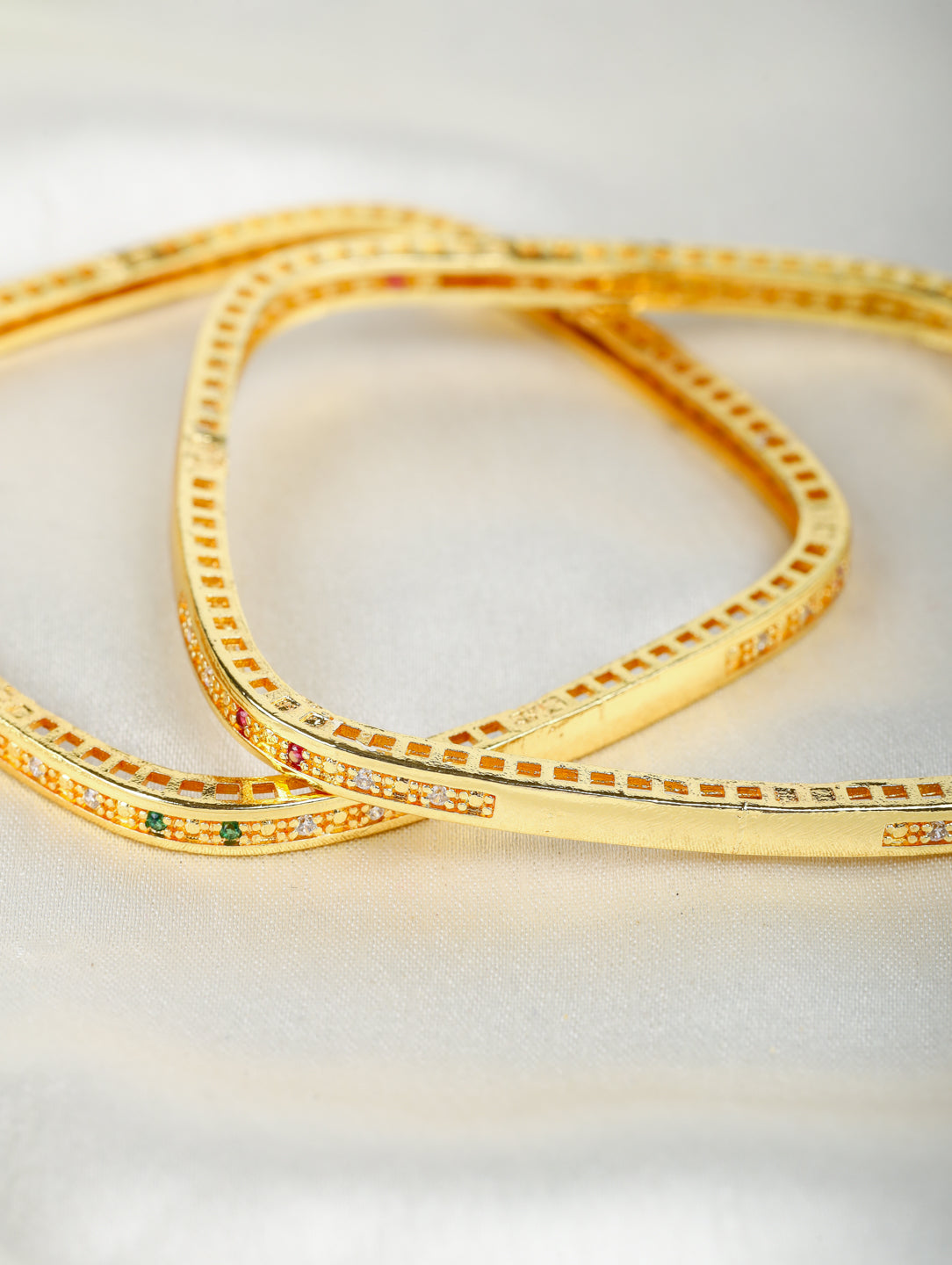 Ira Bangles (Set of 2)