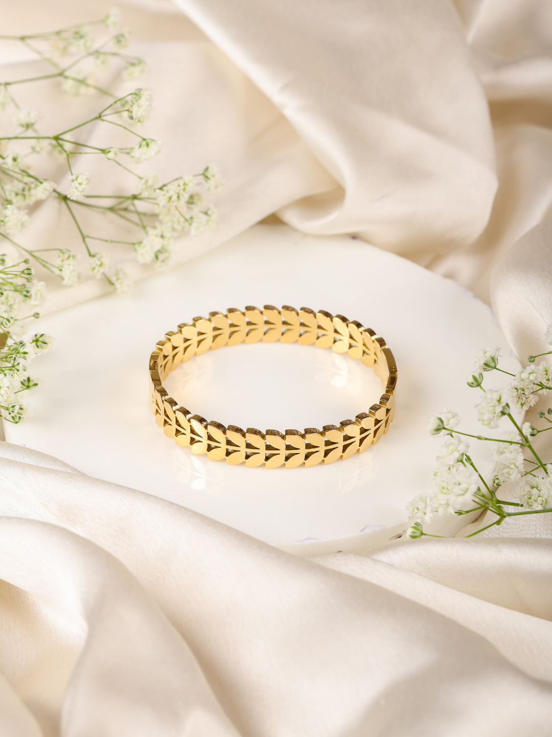 Leaf Pattern Bracelet