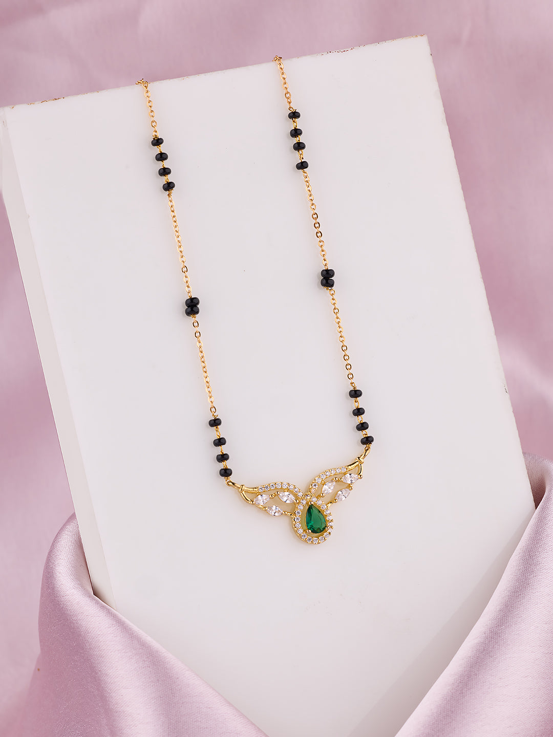 Pranita Mangalsutra