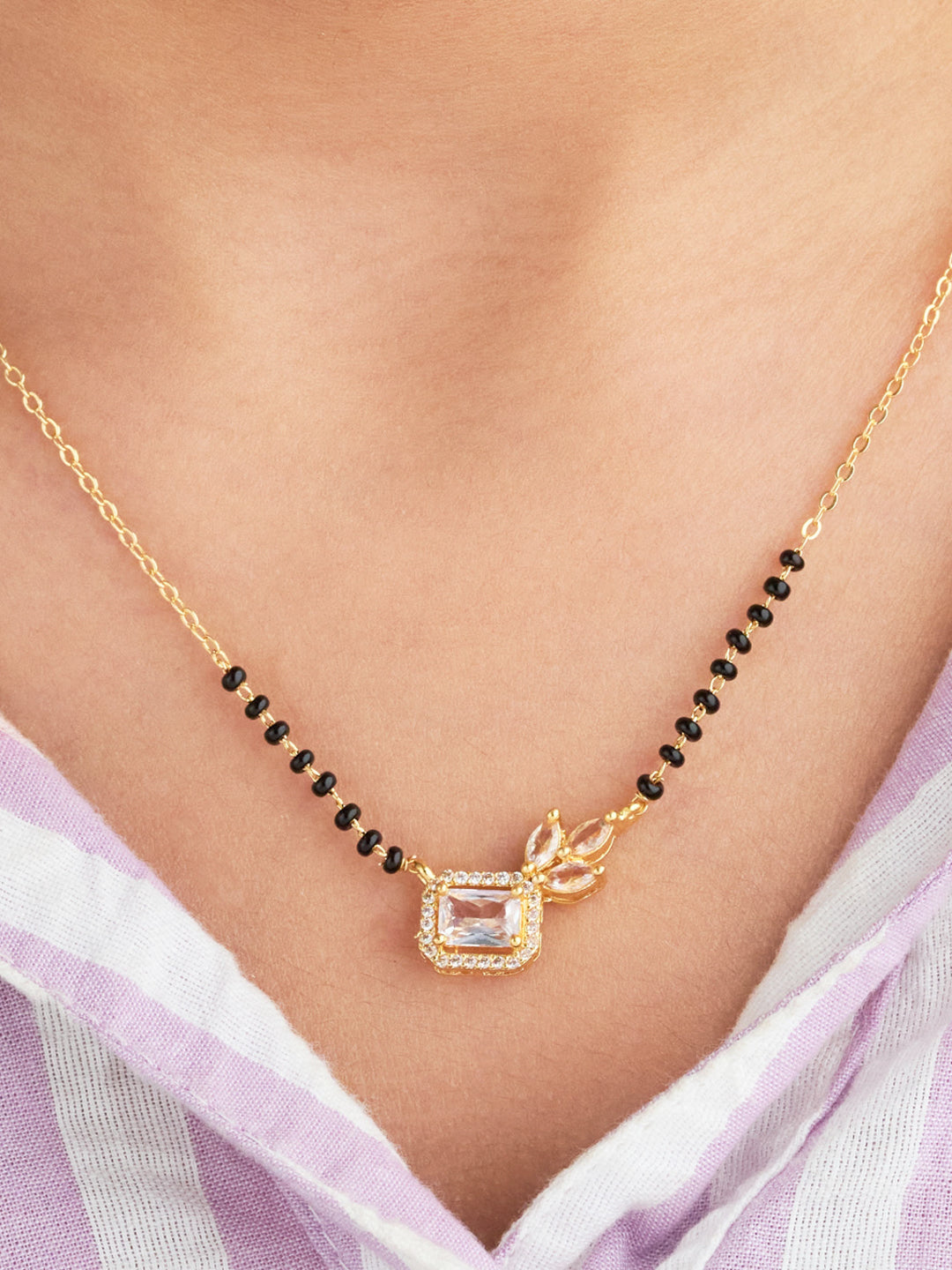 Regal Bow Charm Mangalsutra