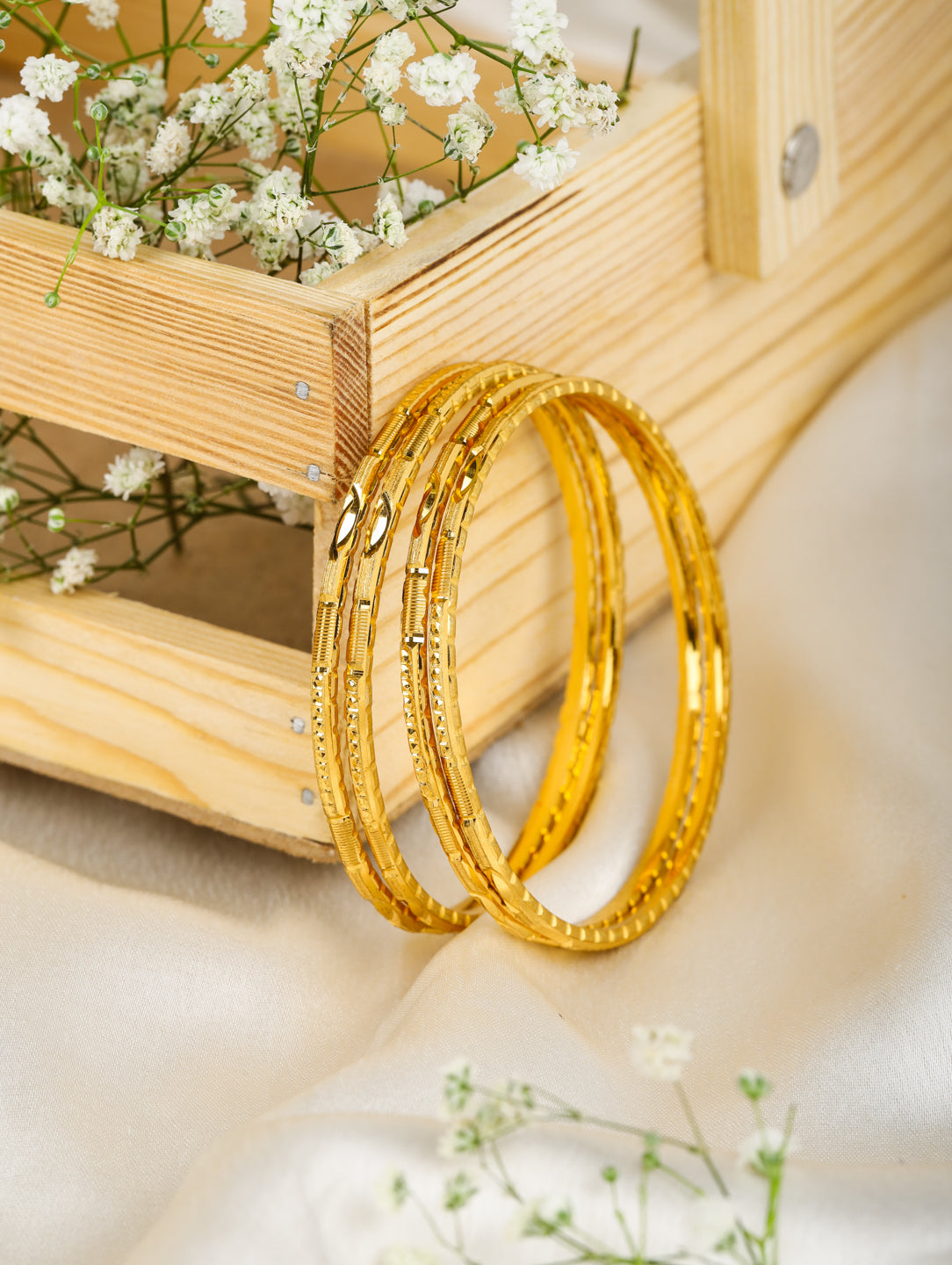 Vidhi Bangles (Set of 4)