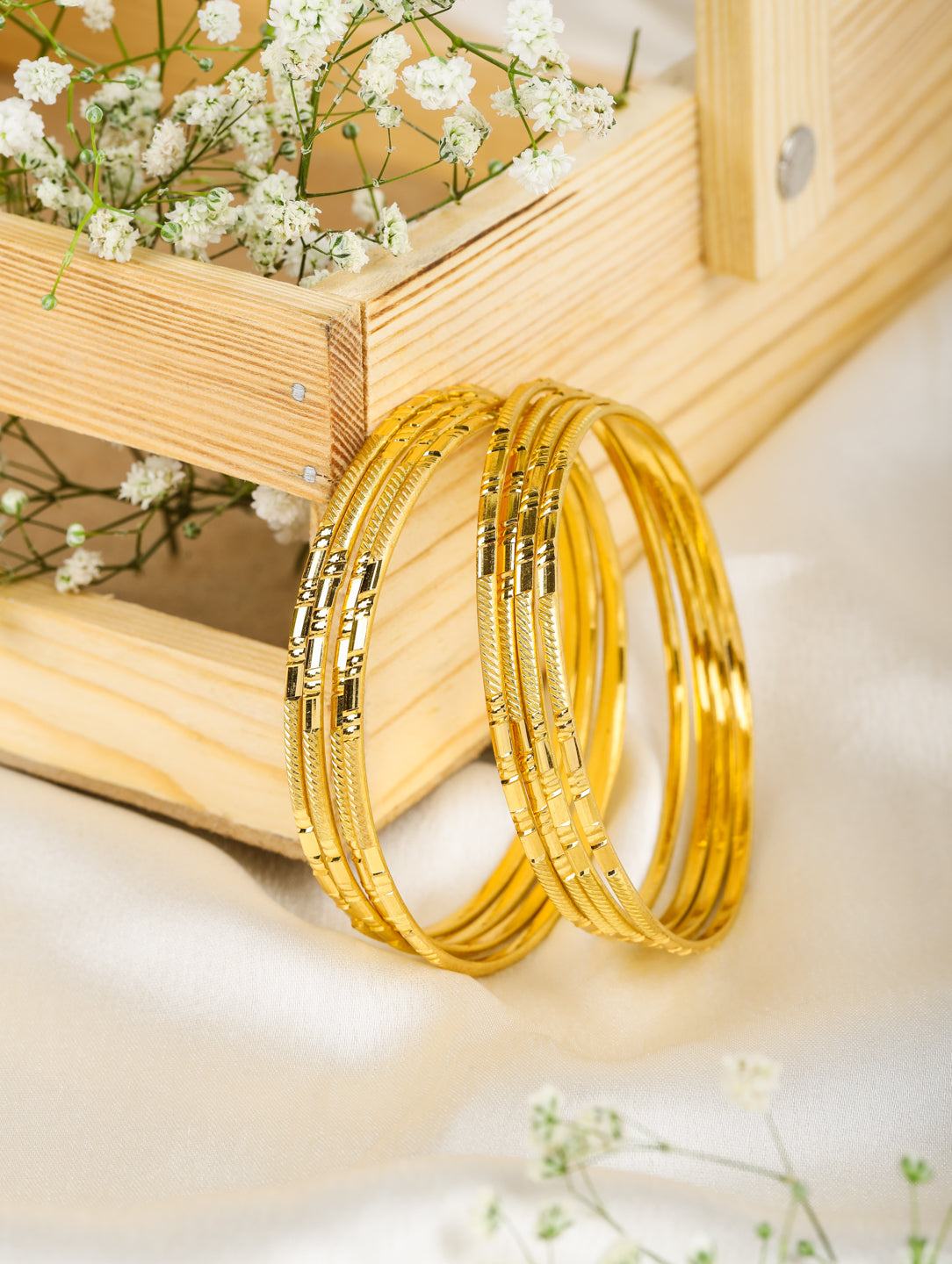 Tanvi Bangles (Set of 8)