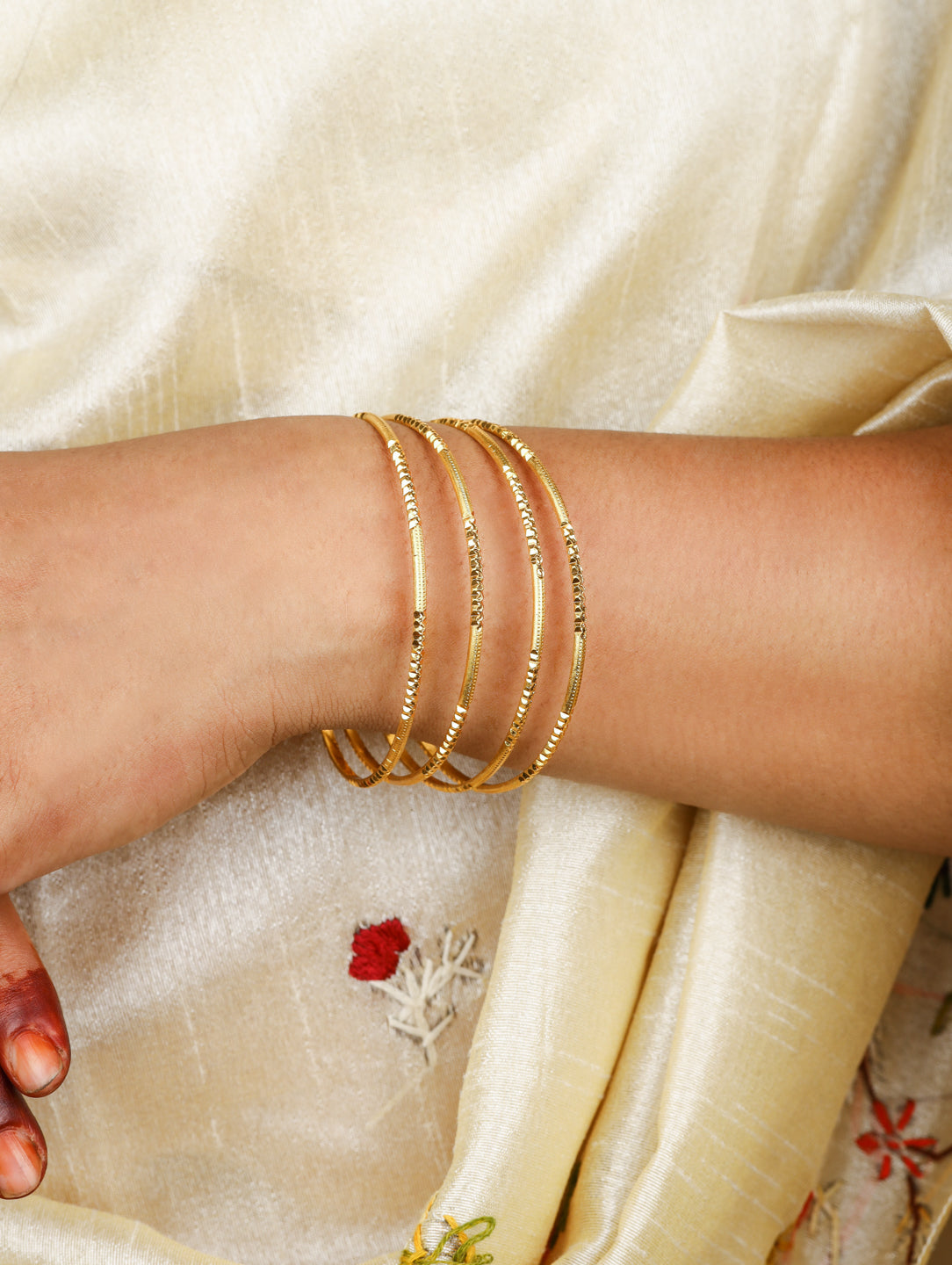 Mahira Bangles (Set of 8)