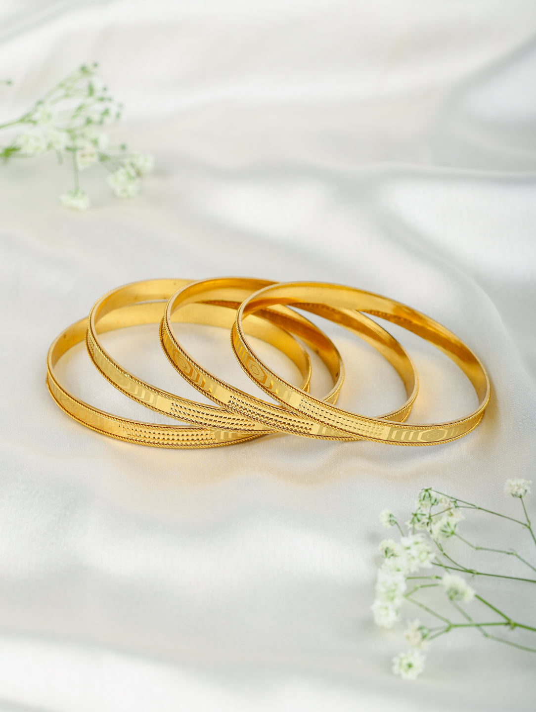 Radhika Bangles (Set of 4)