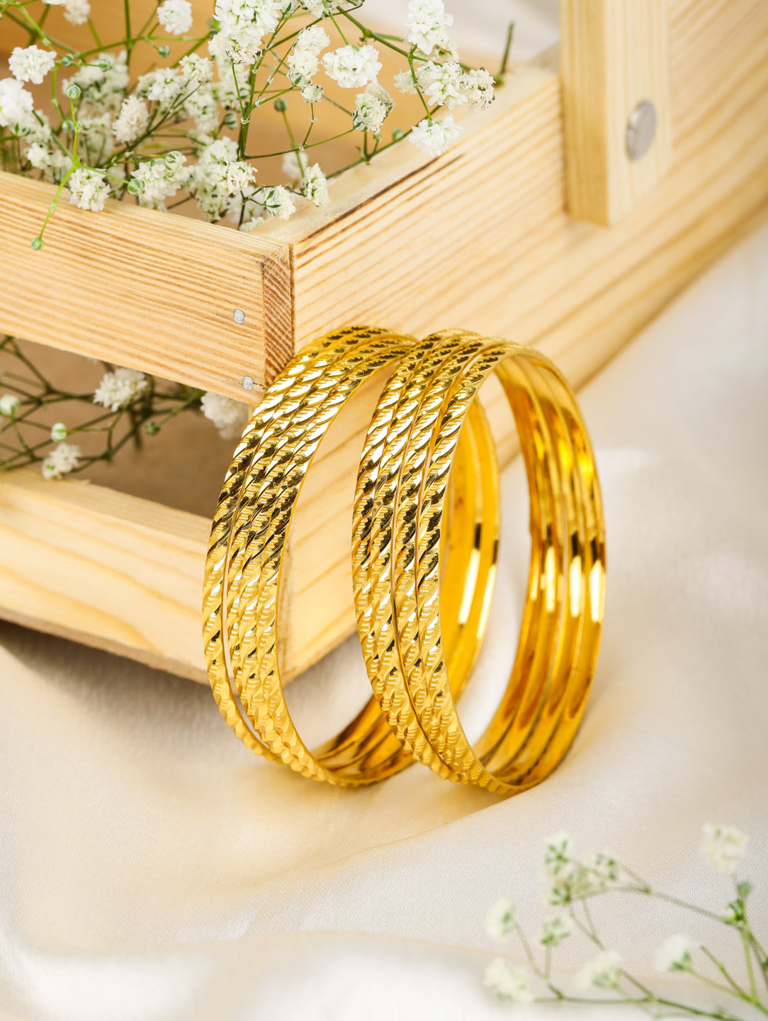 Nisha Bangles (Set of 8)