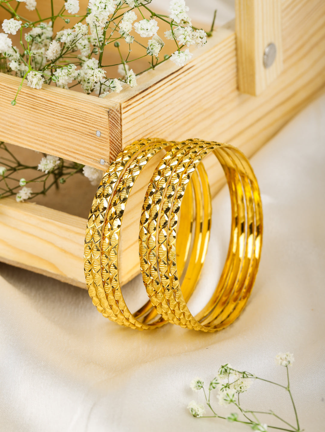 Aarohi Bangles (Set of 8)