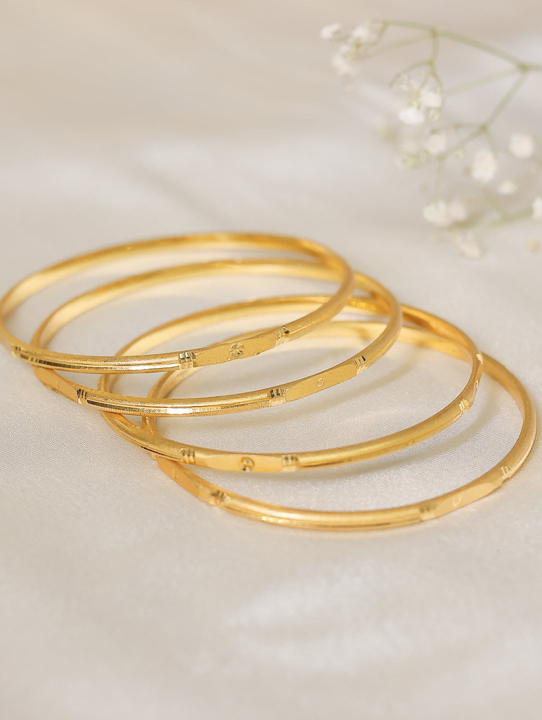 Aarohi Bangles (Set of 4)