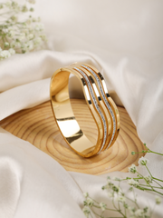 Golden Wave Bracelet