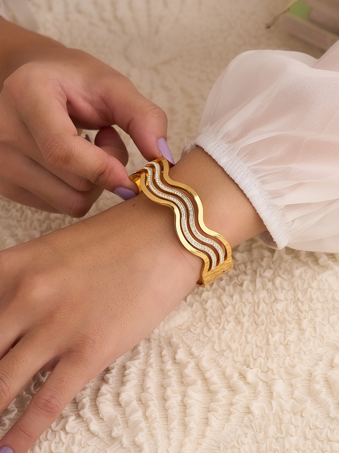 Rivana Wave Women’s Bracelet