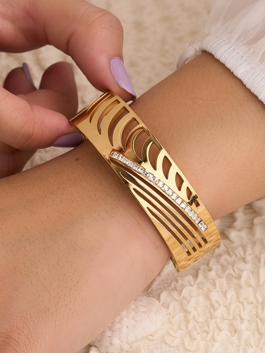 Kalira Arc Women’s Bracelet