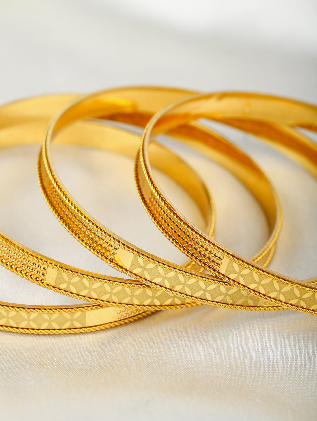 Kavya Bangles (Set of 4)