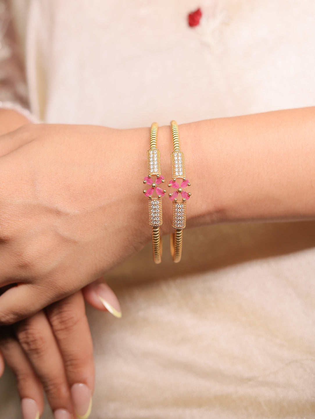 Anvi Bangles (Set of 2)