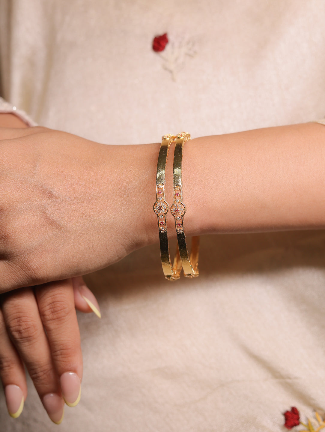 Ishani Bangles (Set of 2)