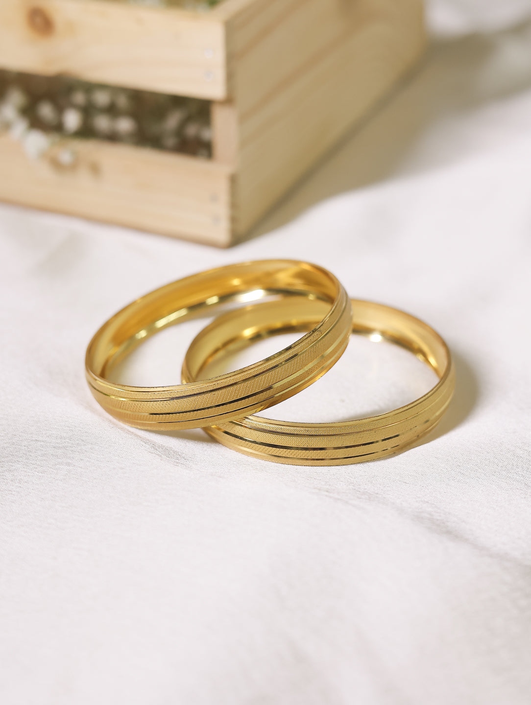 Naira Bangles (Set of 2)