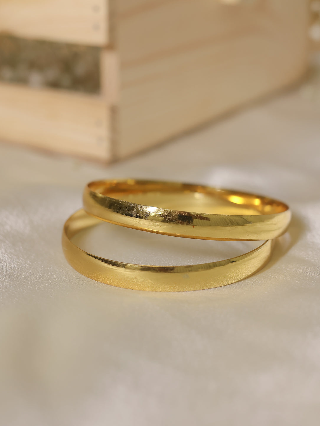 Aarvi Bangles (Set of 2)